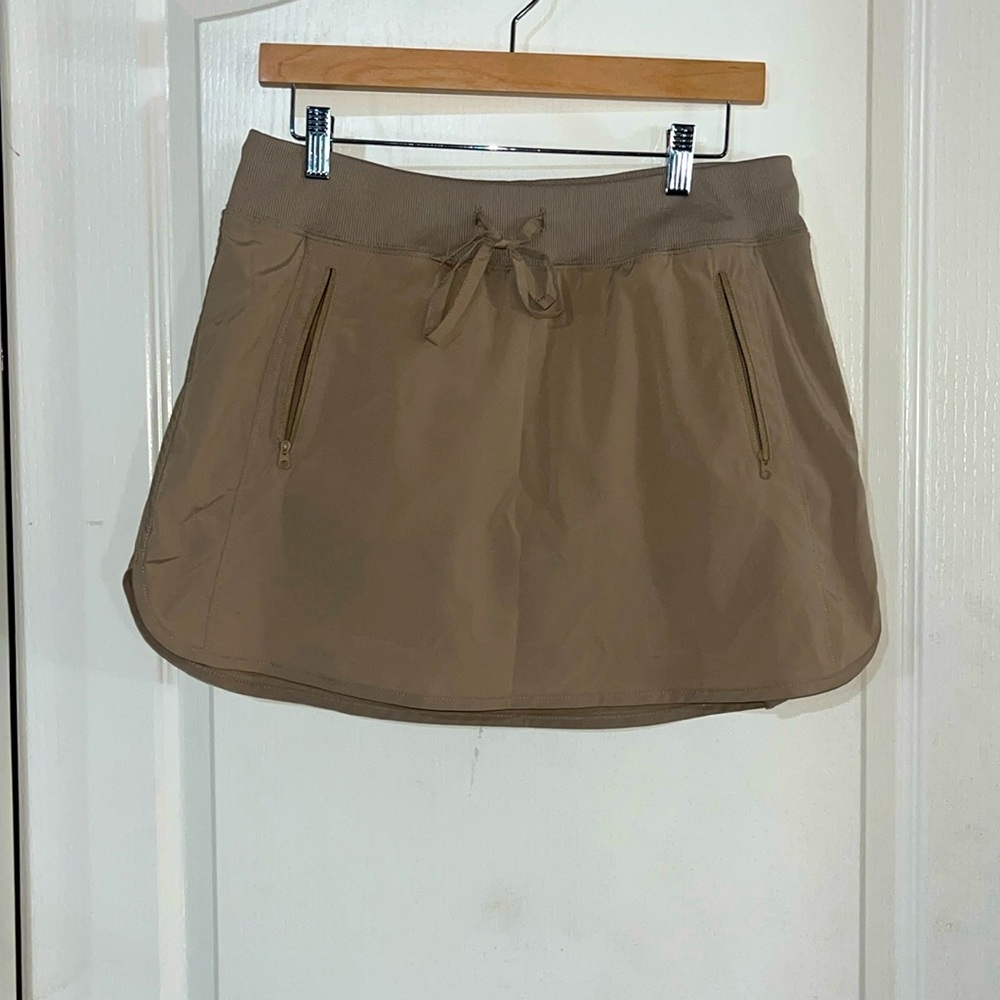 Magellan skort